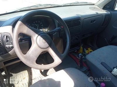Usata VW Caddy 64 CV (47 kW) 1996 Monovolume