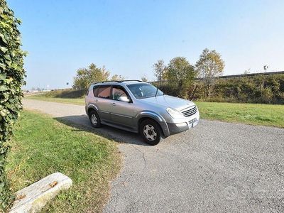 Usata Ssangyong (KGM) Rexton 2004 Grigio SUV