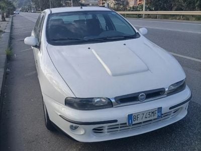 Usata Fiat Marea 103 CV (75 kW) 1999 Bianco Berlina