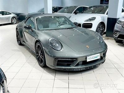 Porsche 911 Carrera GTS