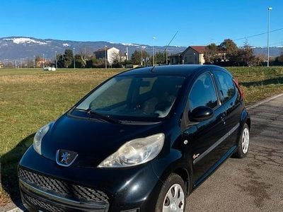 Usata Peugeot 107 68 CV (50 kW) 2009 Nero Utilitaria
