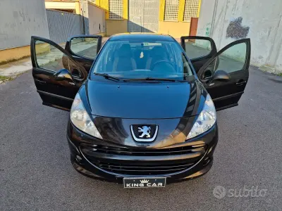Usata Peugeot 207 73 CV (53 kW) 2007 Nero Berlina