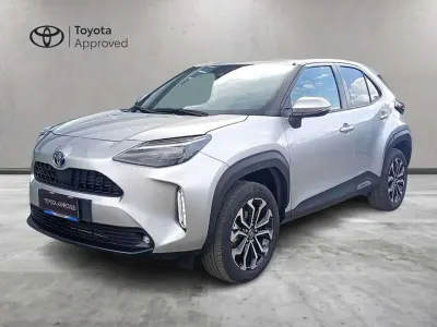 Gebraucht Toyota Yaris Hybrid Trend 116 PS (85 kW) 2022 Grau Pickup