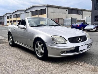 Usata Mercedes SLK230 197 CV (144 kW) 2001 Grigio Cabrio