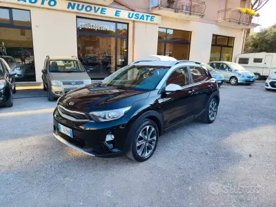 Usata Kia Stonic Style 120 CV (88 kW) 2018 Nero SUV