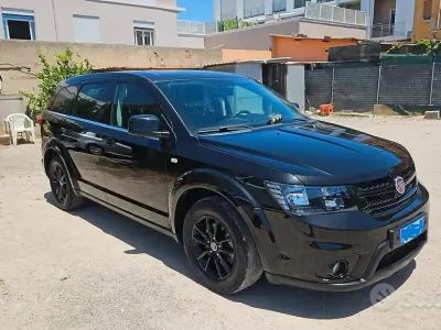 Usata Fiat Freemont 140 CV (102 kW) 2013 Nero SUV