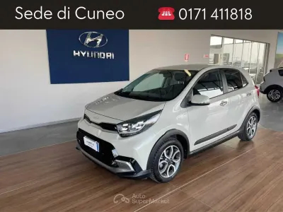 Usata Kia Picanto X-Line 67 CV (49 kW) 2022 Beige Utilitaria