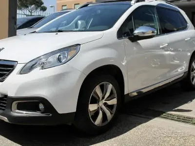 Usata Peugeot 2008 115 CV (84 kW) 2014 Bianco SUV