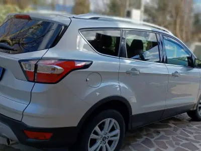 Usata Ford Kuga Business Edition 120 CV (88 kW) 2019 Bianco SUV