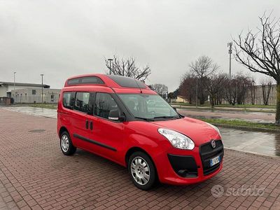 Usata Fiat Doblò 104 CV (76 kW) 2014 Rosso Monovolume