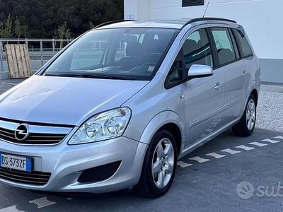 Occasion Opel Zafira Cosmo 110 ch (80 kW) 2009 Gris Monospace