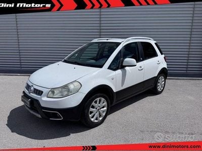 Usata Fiat Sedici 120 CV (88 kW) 2011 Bianco SUV