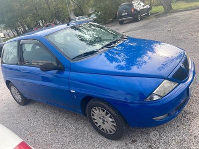 usata Lancia Ypsilon elefantino blu 1200 fire