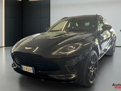 Usata Aston Martin DBX 551 CV (405 kW) 2021 A2 nero brillante SUV