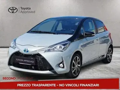 Usata Toyota Yaris Hybrid