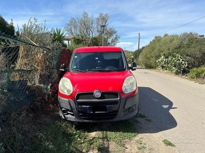 Usata Fiat Doblò 2011 Rosso Monovolume