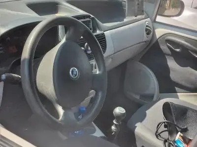 Usata Fiat Punto 80 CV (58 kW) 2003 Grigio Utilitaria