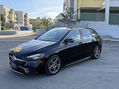 Usata Mercedes B180 Premium 116 CV (85 kW) 2019 Nero Monovolume