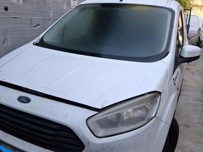 Usata Ford Courier 75 CV (55 kW) 2014 Bianco Monovolume