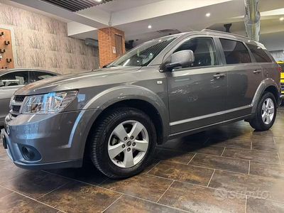 Usata Fiat Freemont Urban 140 CV (102 kW) 2011 Grigio SUV