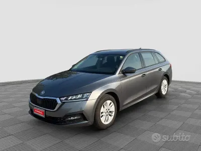 Usata Skoda Octavia G-TEC Executive 131 CV (96 kW) 2024 Grigio graphite Station wagon
