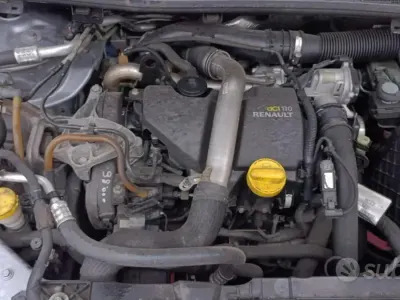 Usata Renault Mégane III 90 CV (66 kW) 2009 Grigio Berlina