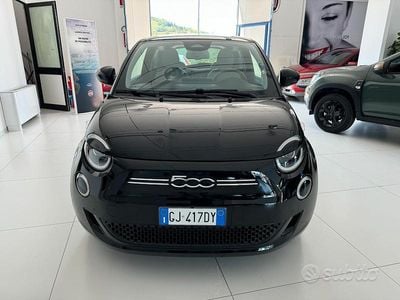 Usata Fiat 500e La Prima 86 kW (118 CV) 2022 Nero Berlina