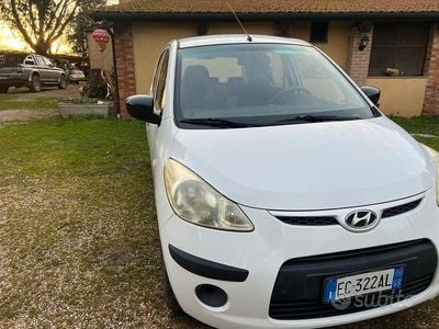 Bianco Usata 2010 Hyundai i10 Utilitaria | 2700 € (Buon prezzo)