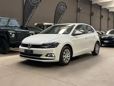 Usata VW Polo Trendline 65 CV (47 kW) 2019 Bianco pastello Utilitaria
