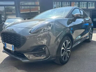 Usata Ford Puma ST-Line 125 CV (91 kW) 2024 Grigio SUV