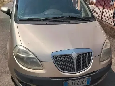 Usata Lancia Musa 90 CV (66 kW) 2007 Monovolume