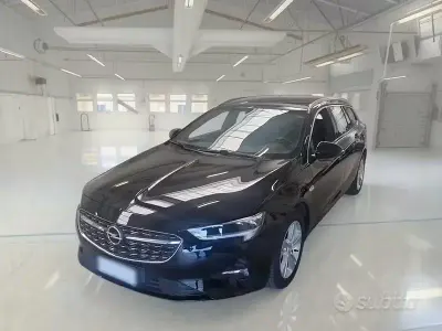 Usata Opel Insignia Business 174 CV (127 kW) 2022 Nero Station wagon