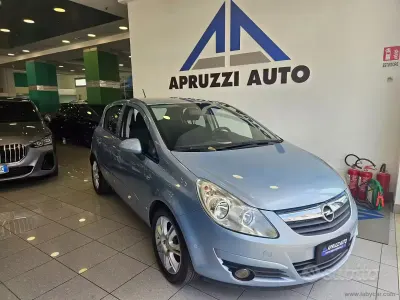 Usata Opel Corsa Cosmo 80 CV (58 kW) 2007 Other Utilitaria