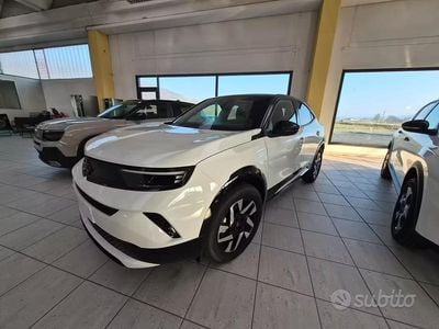 Nuova Opel Mokka 136 CV (100 kW) 2025 Bianco SUV