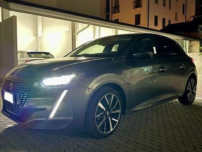 Gebraucht Peugeot 208 Allure 101 PS (74 kW) 2020 Kleinwagen