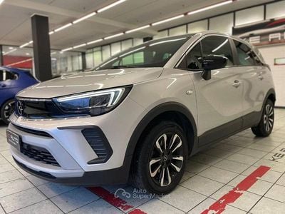 Usata Opel Crossland X Elegance 110 CV (80 kW) 2022 Argento SUV