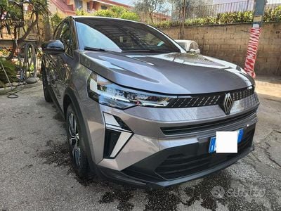 Usata Renault Captur 101 CV (74 kW) 2025 Grigio SUV
