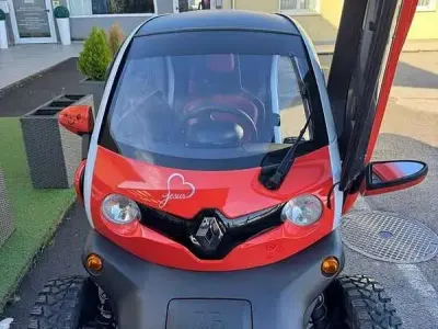 Usata Renault Twizy 13 kW (18 CV) 2016 Arancione Utilitaria