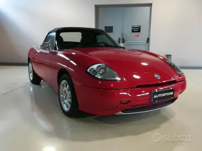 Usata Fiat Barchetta 131 CV (96 kW) 2003 Rosso Cabrio