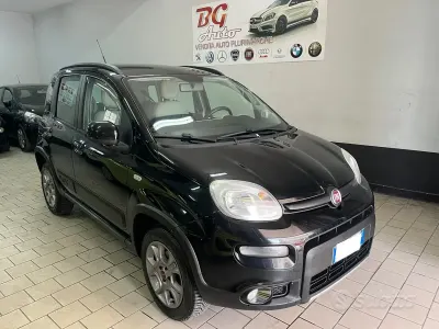 Gebraucht Fiat Panda 4x4 Trekking 75 PS (55 kW) 2013 Schwarz Kleinwagen