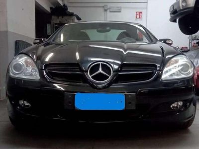 Nero Usata 2007 Mercedes SLK200 Edition Cabrio | 12.950 € (Buon prezzo)