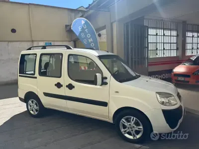 Käytetty Fiat Doblò Dynamic 85 HP (62 kW) 2009 Valkoinen Tila-auto