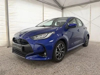 Usata Toyota Yaris Hybrid Trend 116 CV (85 kW) 2021 Bluazzurro Berlina