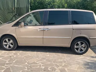 Usata Lancia Phedra 170 CV (125 kW) 2009 Bronzo Monovolume