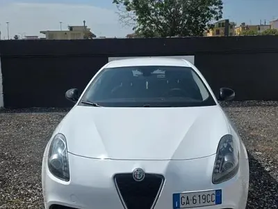 Usata Alfa Romeo Giulietta Sprint 120 CV (88 kW) 2020 Bianco Utilitaria