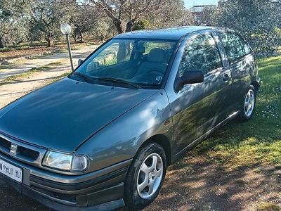 Usata Seat Ibiza 60 CV (44 kW) 1996 Grigio Utilitaria