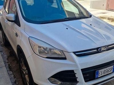 Usata Ford Kuga 140 CV (102 kW) 2013 Bianco SUV