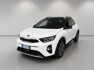 Usata Kia Stonic 110 CV (80 kW) 2019 Bianco SUV