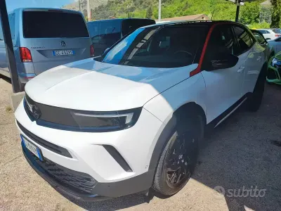 Usata Opel Mokka Edition 110 CV (80 kW) 2022 Bianco SUV