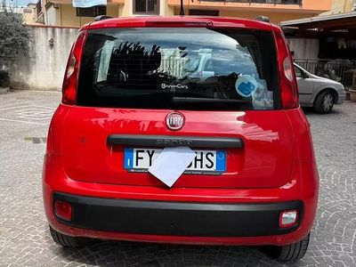 Usata Fiat Panda 69 CV (50 kW) 2019 Rosso Utilitaria